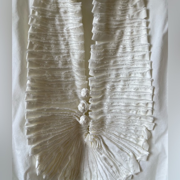 BCBG sleeveless blouse - Picture 3 of 7